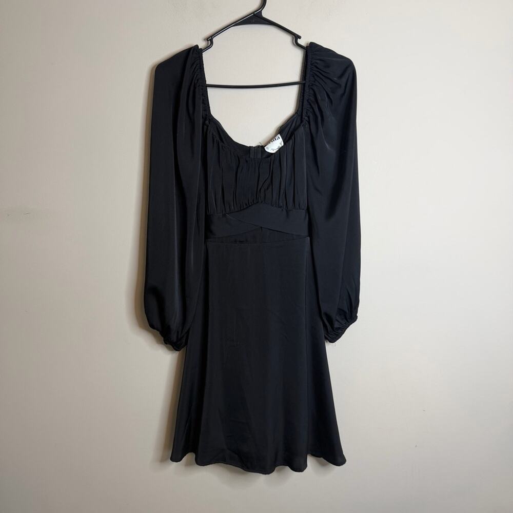 Arula Black Crossover Puff Sleeve Mini Dress Size X XL - Picture 3 of 8